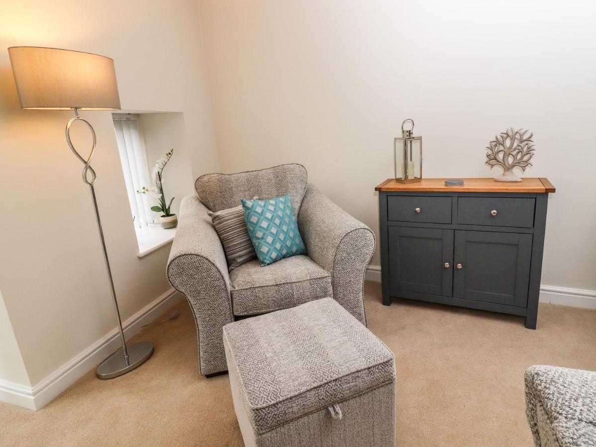 The Coach House Villa Keighley Bagian luar foto